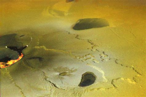 io hyper eruption|why does io have volcanoes.